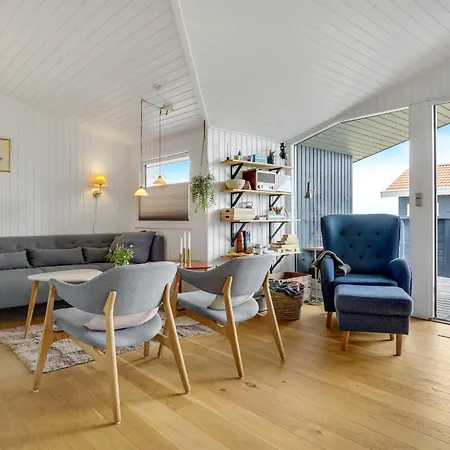 Holiday home 3 Bedroom Awesome In Borkop