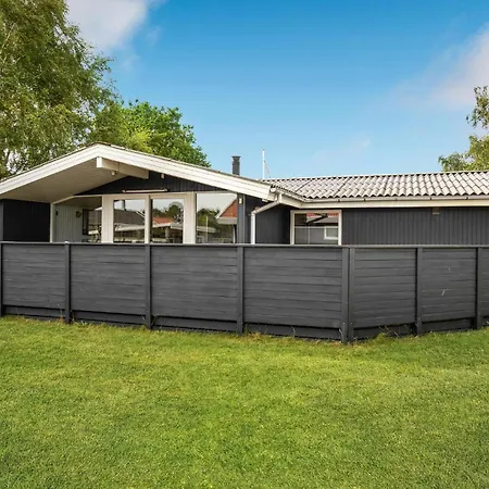 3 Bedroom Awesome In Holiday home Borkop