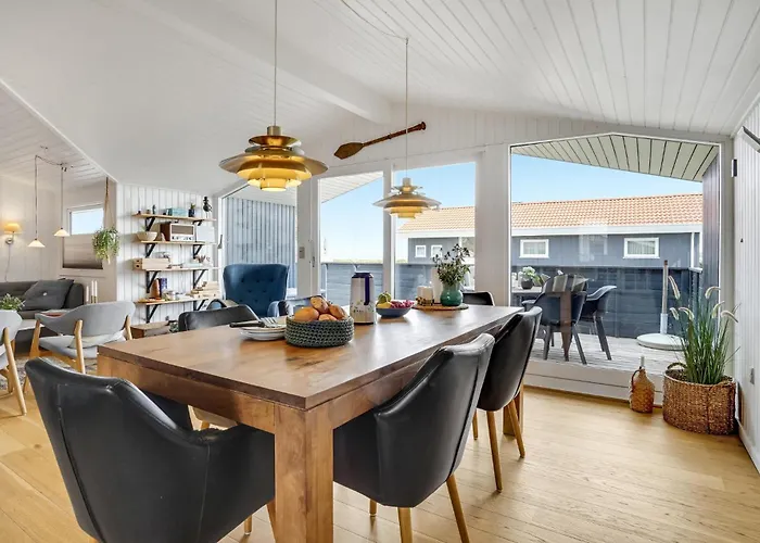 Vakantiehuis 3 Bedroom Awesome In Børkop