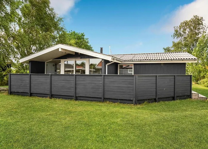 3 Bedroom Awesome In Vakantiehuis Børkop